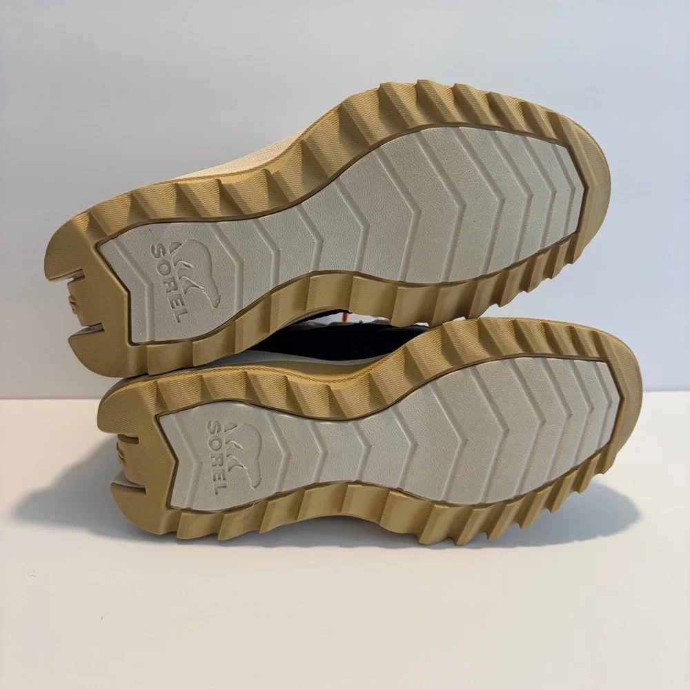 Women Ona Rmx Chukka Bootie - Picture 8 of 9